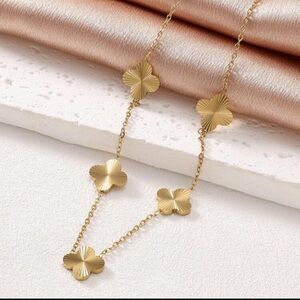Gold Plated Stainless Steel Clover Necklace Elegant Minimalist Pendant Jewelry